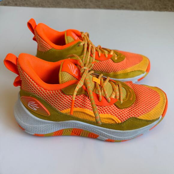 Under Armour Youth Curry Basketball Sneakers 6.5 - Picture 2 of 12